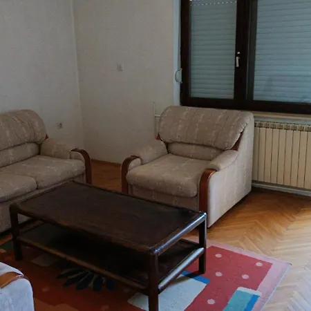 Rot Apartment
